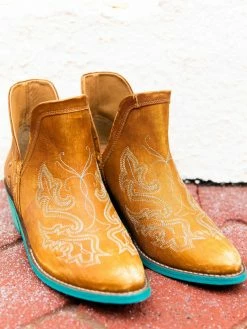 Alig Tannery Liz Embroidered Dream Leather Bootie In Brown Footwear