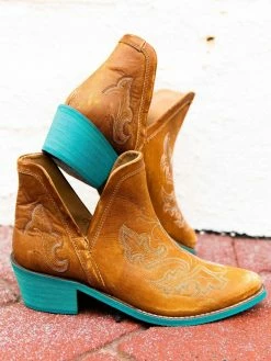 Alig Tannery Liz Embroidered Dream Leather Bootie In Brown Footwear