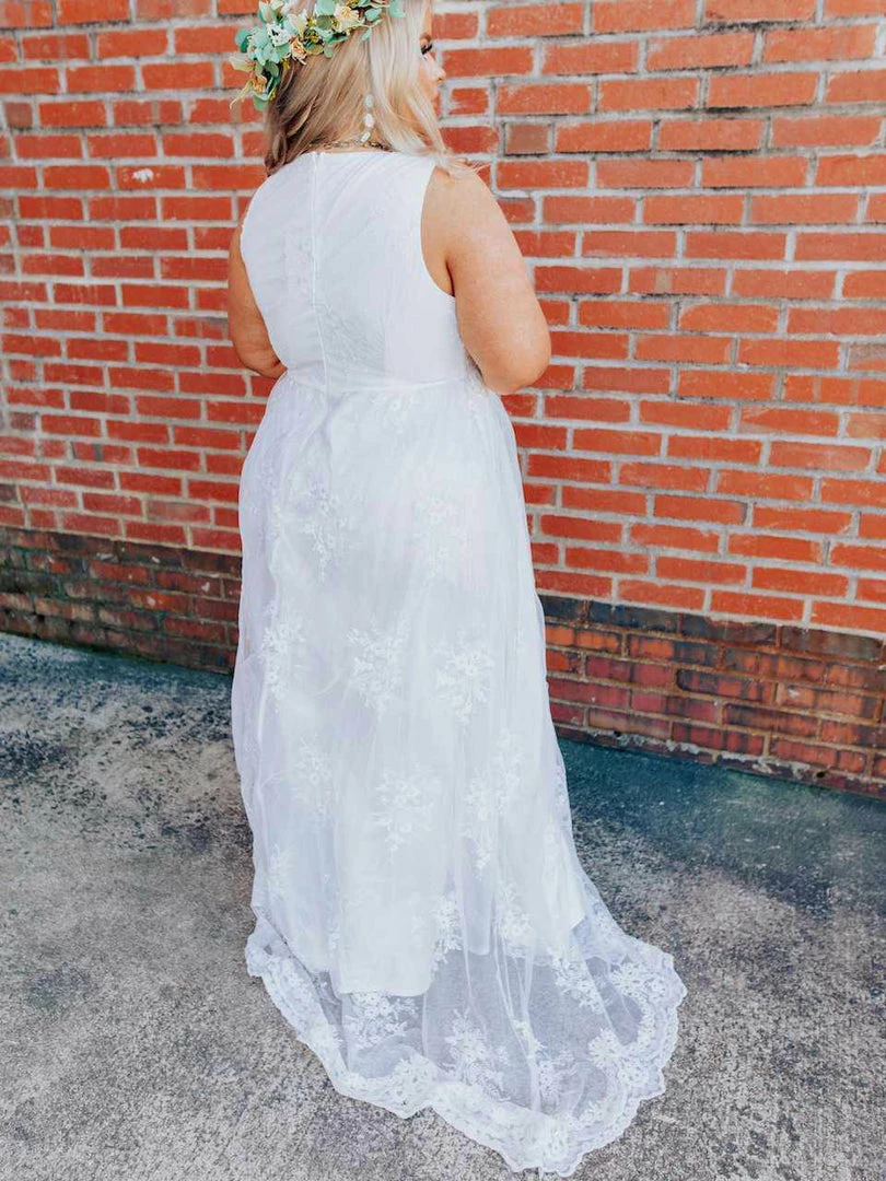 D & J Industries Loved Her First Dress Sale! 7 D & J Industries Loved Her First Dress Sale!