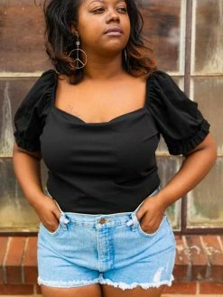 D & J Industies Co., LTD. Keep It Basic Black Top