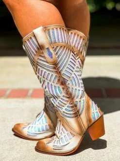 Alig Tannery Retro Cowgirl — Wide Western Boots In White Sequined Leather